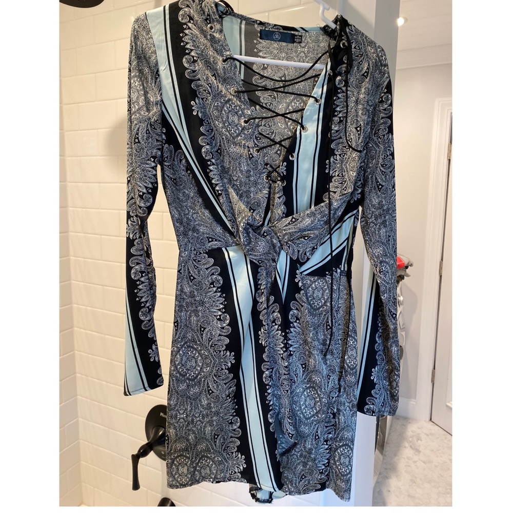 Misguided satin long sleeve lace up dress